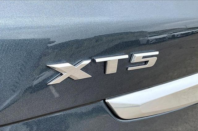 used 2020 Cadillac XT5 car, priced at $28,066