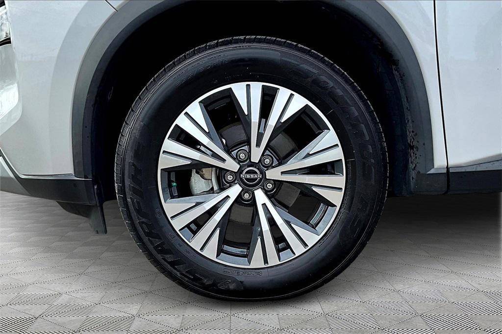 used 2023 Nissan Rogue car, priced at $22,399
