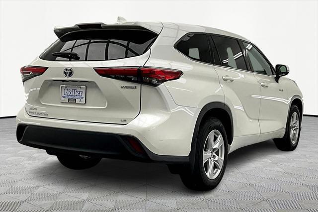 used 2021 Toyota Highlander Hybrid car, priced at $28,633