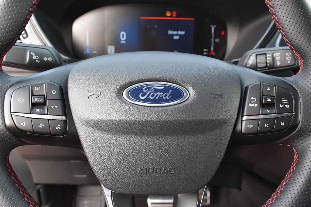 used 2024 Ford Escape car, priced at $25,999