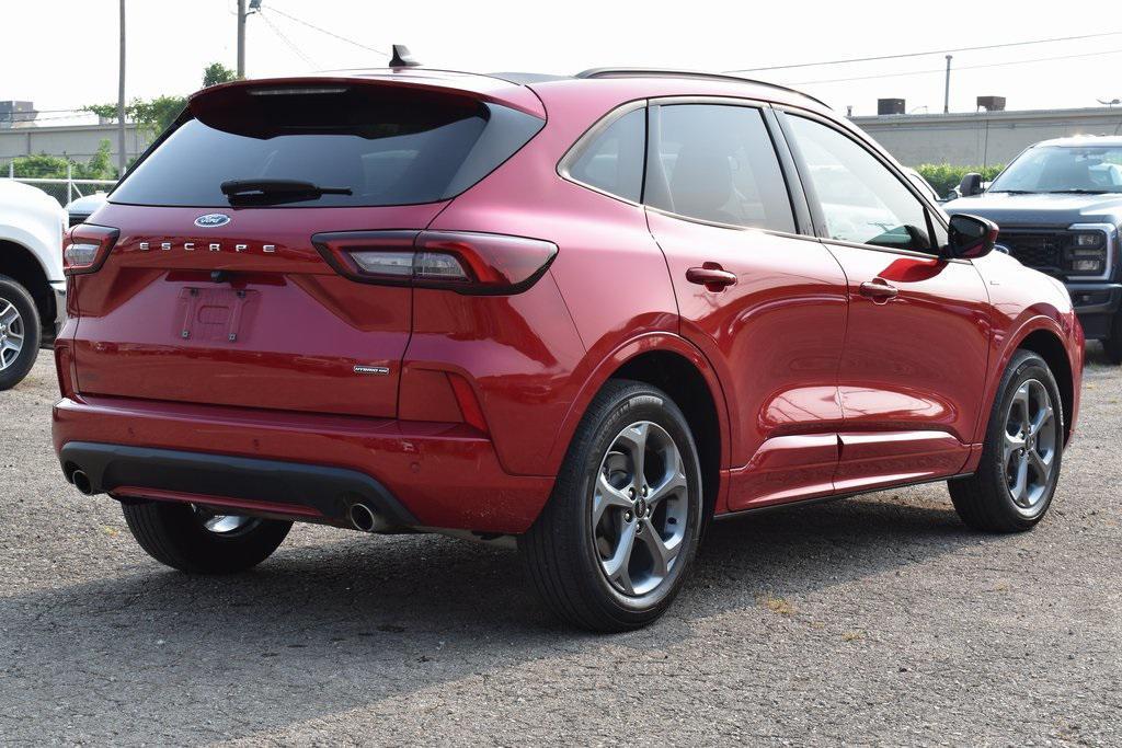 used 2024 Ford Escape car, priced at $25,999