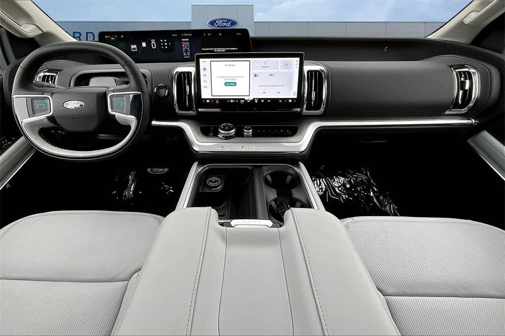 new 2025 Ford Expedition car, priced at $79,741