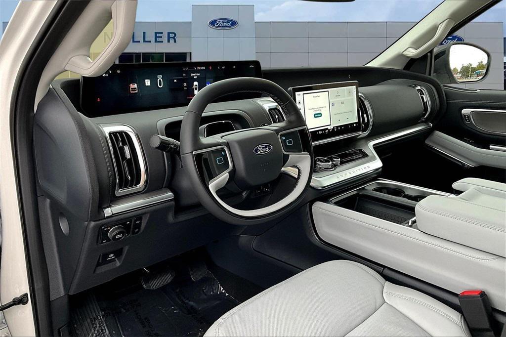 new 2025 Ford Expedition car, priced at $79,741