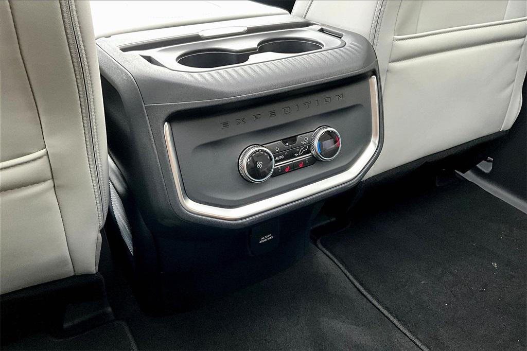 new 2025 Ford Expedition car, priced at $79,741