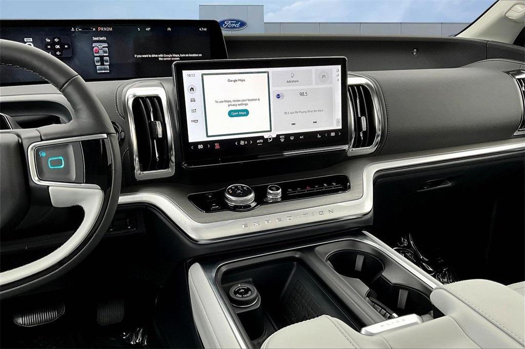 new 2025 Ford Expedition car, priced at $79,741