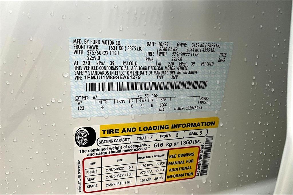 new 2025 Ford Expedition car, priced at $79,741