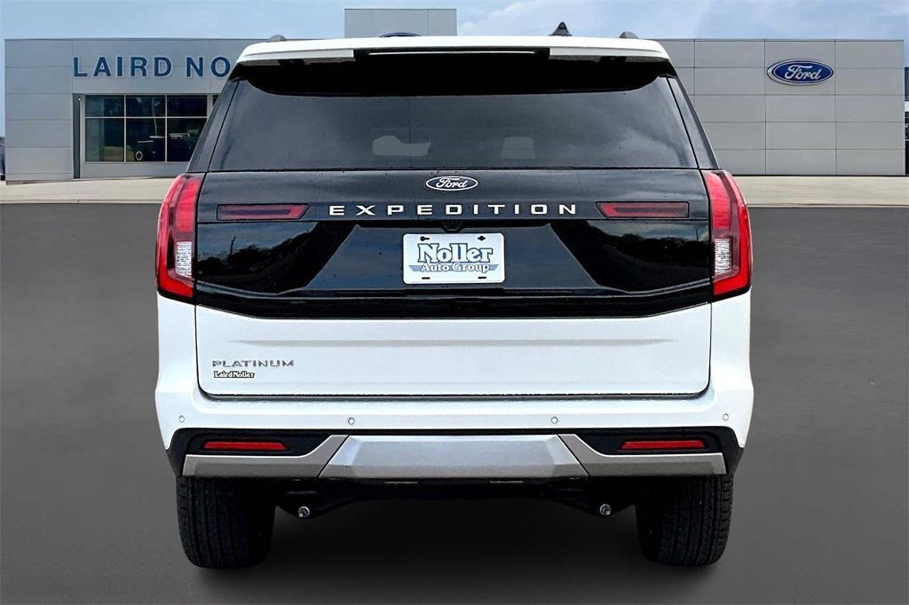 new 2025 Ford Expedition car, priced at $79,741