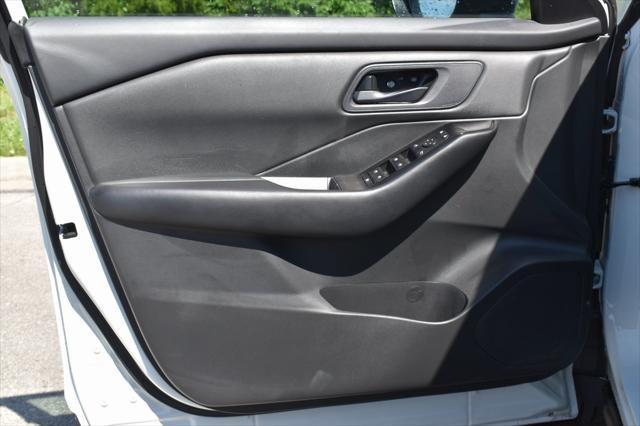 used 2024 Nissan Rogue car, priced at $24,522