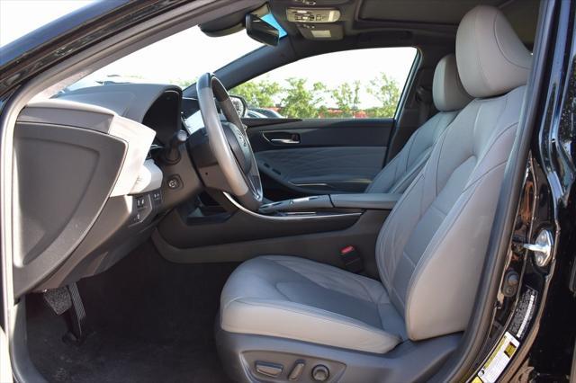 used 2022 Toyota Avalon Hybrid car, priced at $34,732