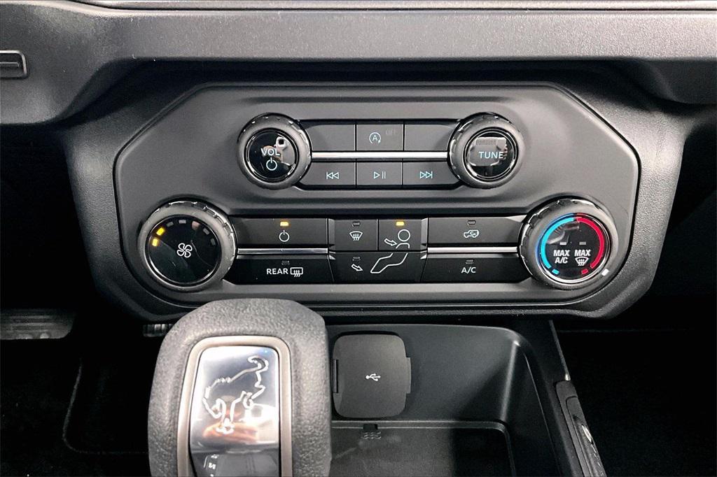 new 2025 Ford Bronco car, priced at $50,333