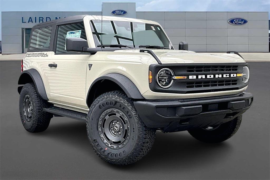 new 2025 Ford Bronco car, priced at $50,333