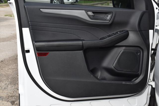 used 2023 Ford Escape car, priced at $21,577