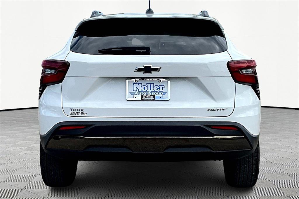used 2024 Chevrolet Trax car, priced at $22,899
