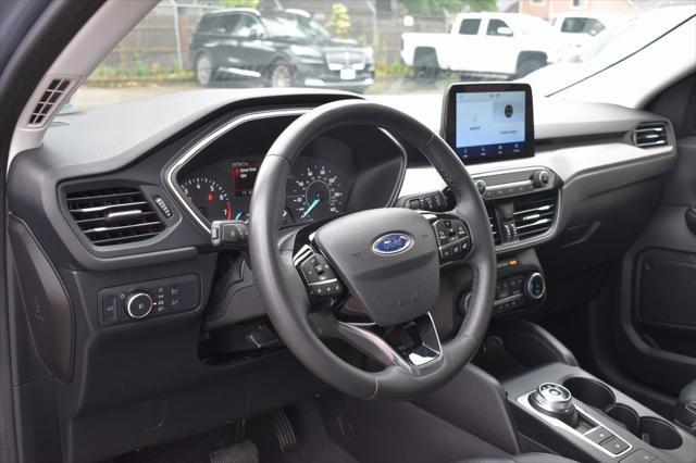 used 2022 Ford Escape car, priced at $24,872