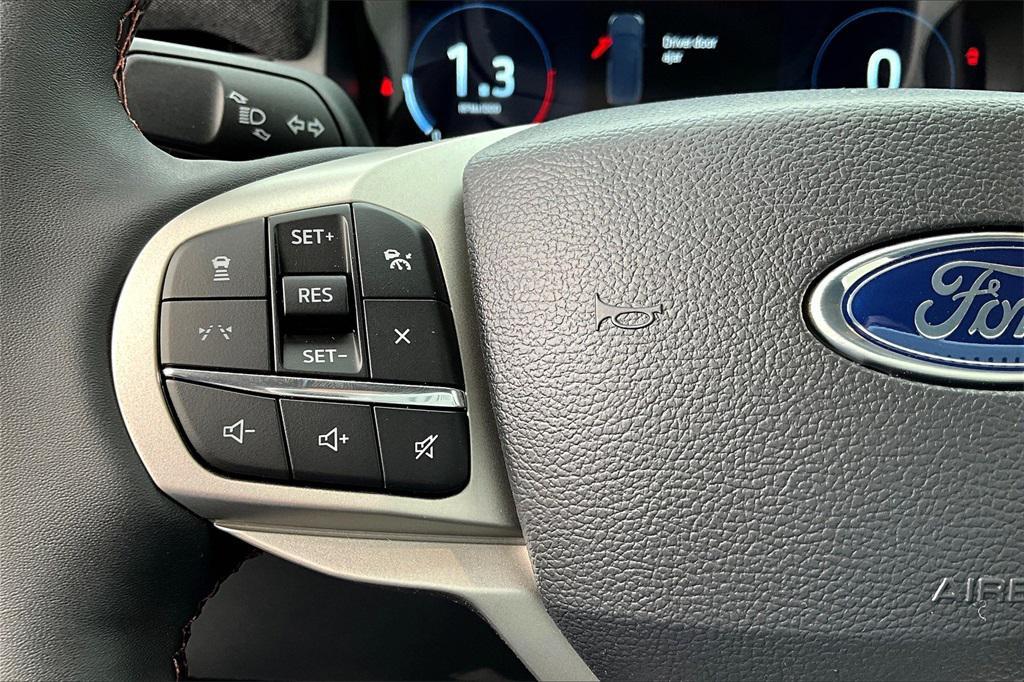 new 2025 Ford Explorer car, priced at $45,312