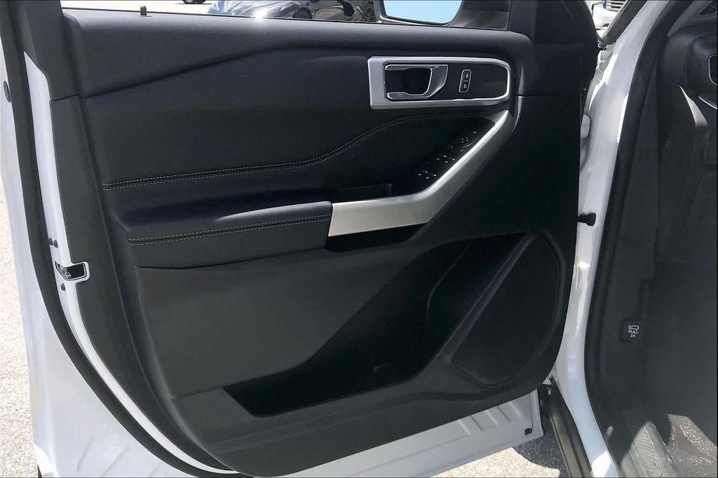 used 2022 Ford Explorer car, priced at $35,300