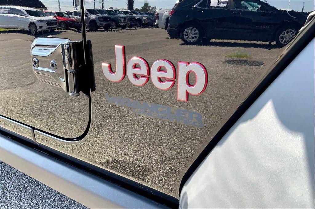 used 2021 Jeep Wrangler Unlimited car, priced at $33,217