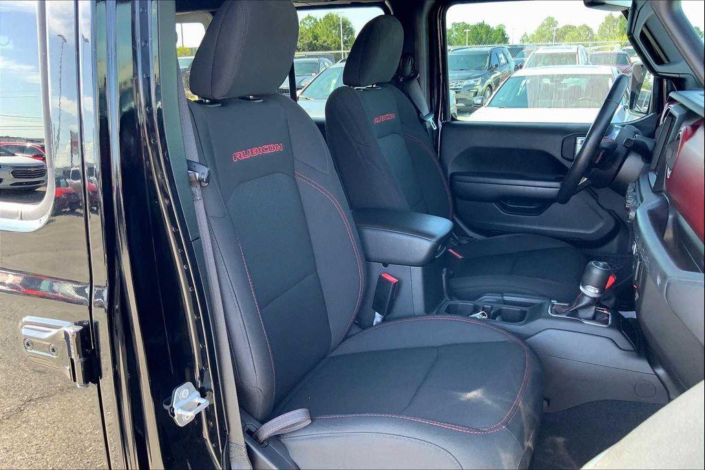 used 2021 Jeep Wrangler Unlimited car, priced at $33,217