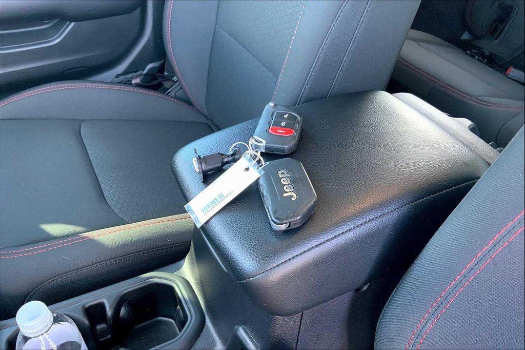 used 2021 Jeep Wrangler Unlimited car, priced at $33,217