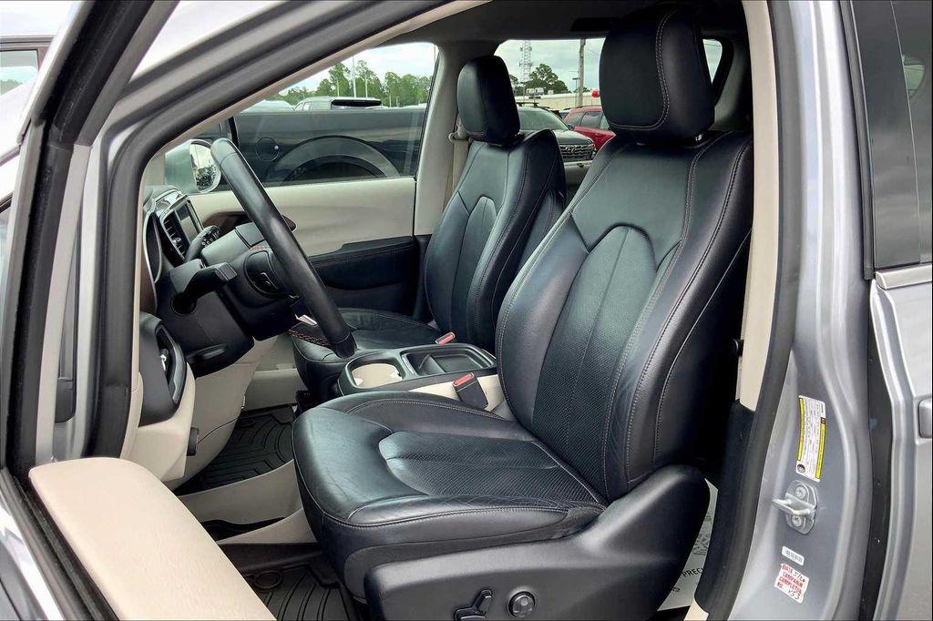 used 2019 Chrysler Pacifica car, priced at $25,900