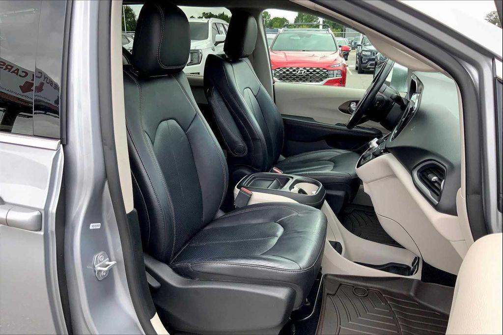 used 2019 Chrysler Pacifica car, priced at $25,900