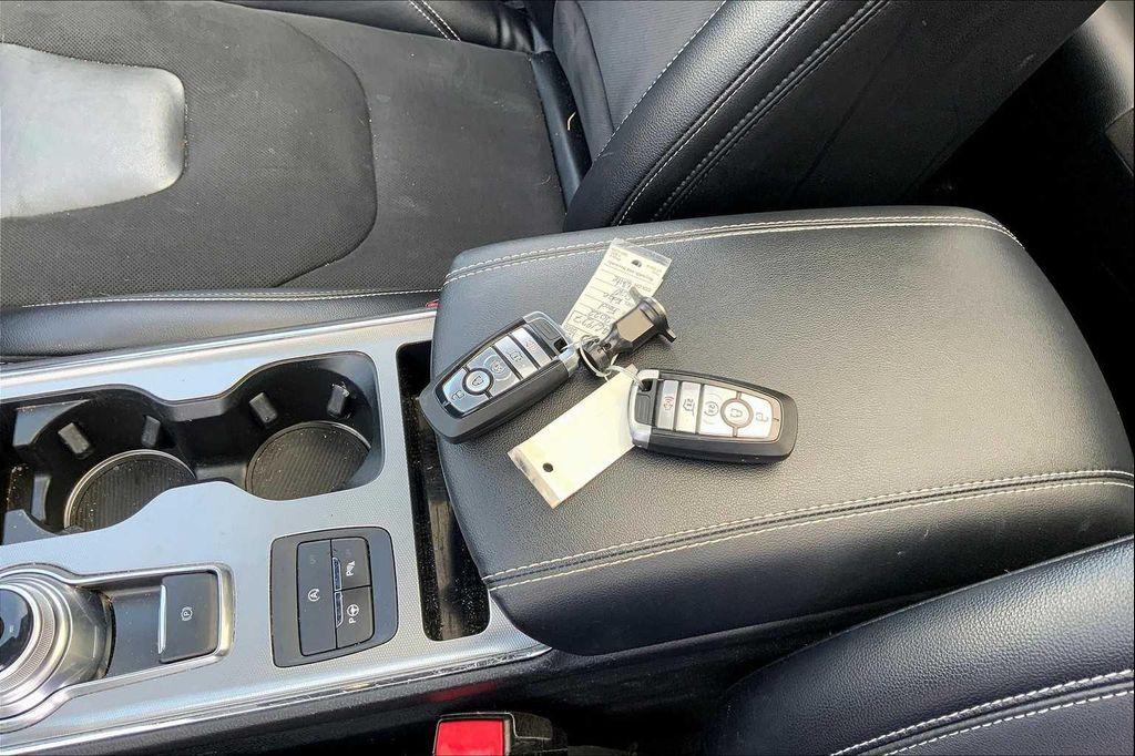 used 2022 Ford Edge car, priced at $34,989