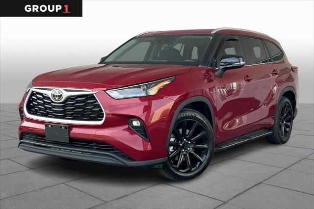 used 2023 Toyota Highlander car, priced at $36,636