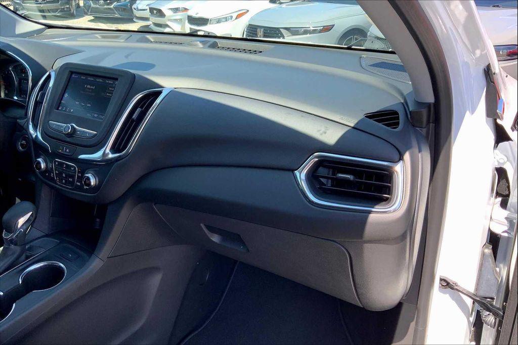 used 2022 Chevrolet Equinox car, priced at $20,344