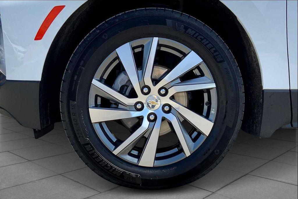 used 2022 Chevrolet Equinox car, priced at $20,344