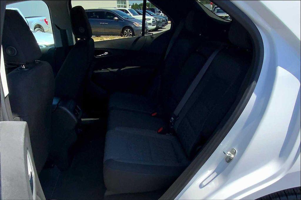 used 2022 Chevrolet Equinox car, priced at $20,344