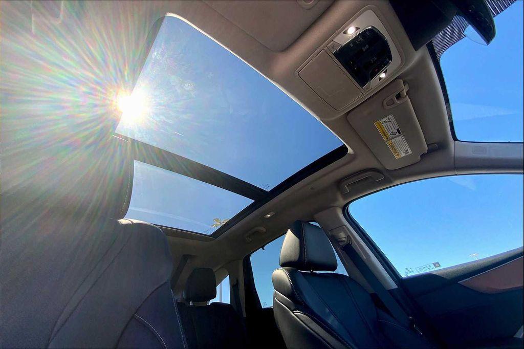 used 2022 Acura MDX car, priced at $37,989