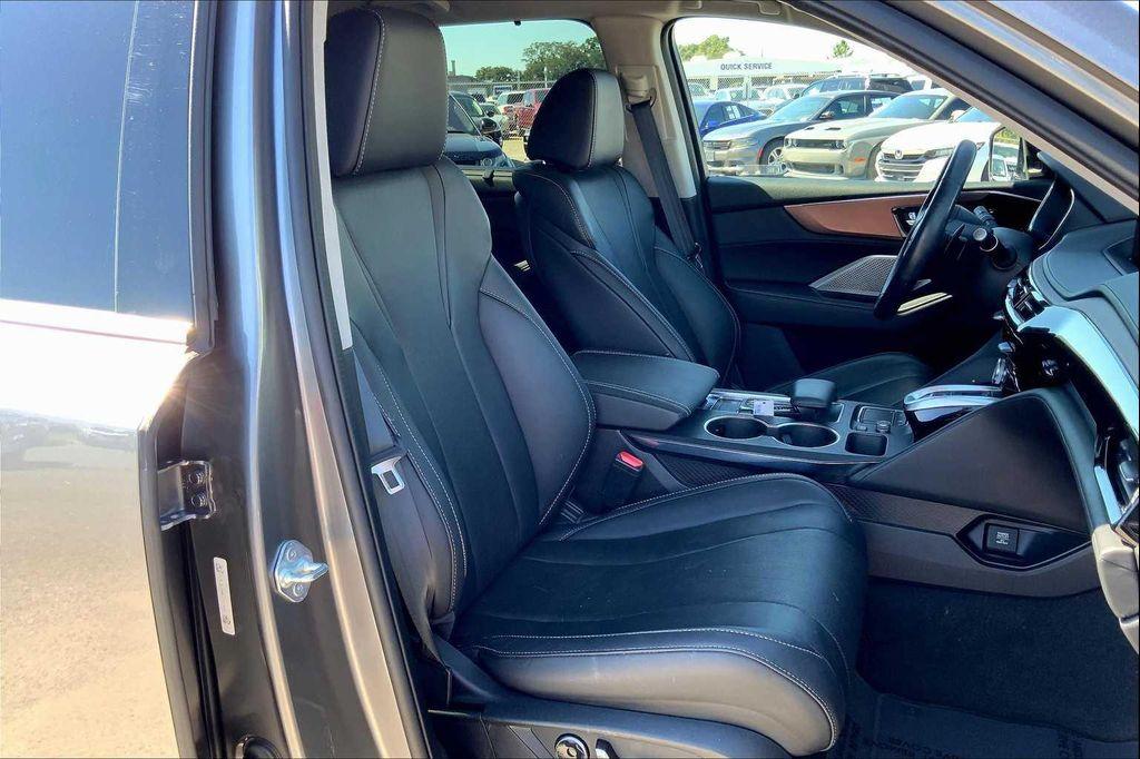 used 2022 Acura MDX car, priced at $37,989