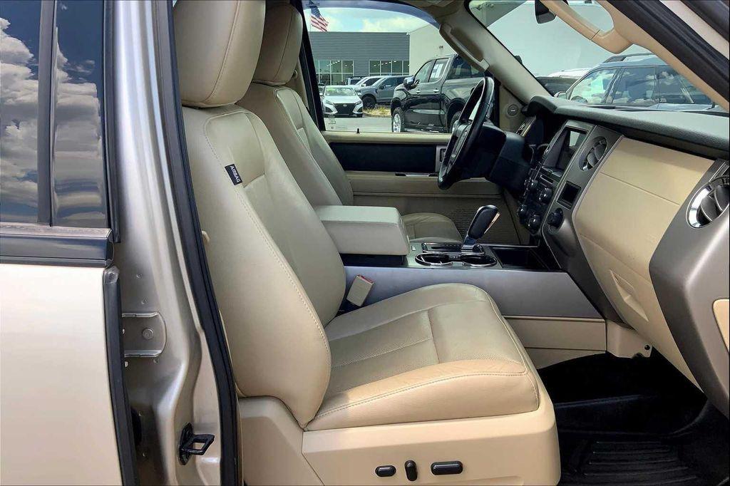 used 2017 Ford Expedition car, priced at $20,989