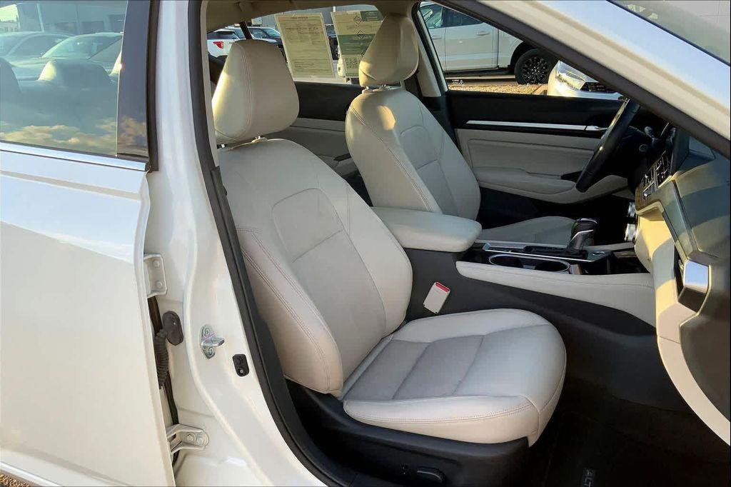 used 2023 Nissan Altima car, priced at $24,989