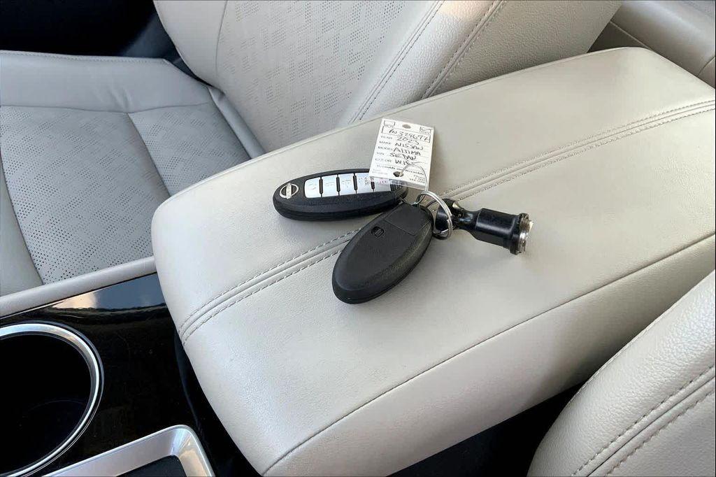 used 2023 Nissan Altima car, priced at $24,989