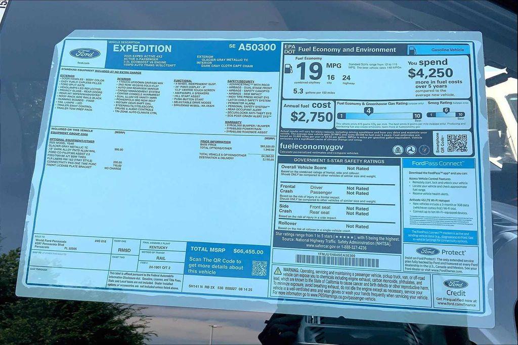 new 2025 Ford Expedition car, priced at $66,455