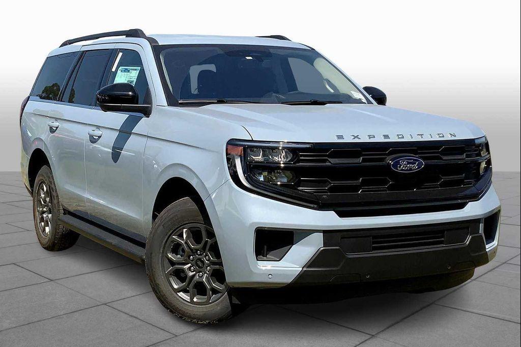 new 2025 Ford Expedition car, priced at $66,455