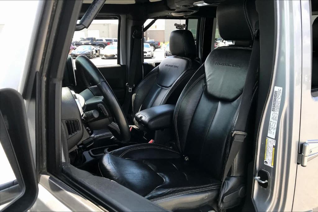 used 2013 Jeep Wrangler Unlimited car, priced at $17,100