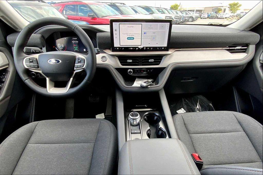 new 2025 Ford Explorer car, priced at $39,653