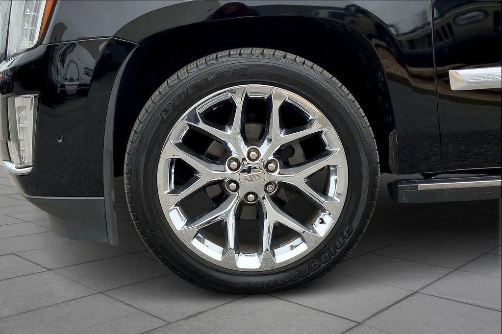 used 2017 Cadillac Escalade ESV car, priced at $21,900