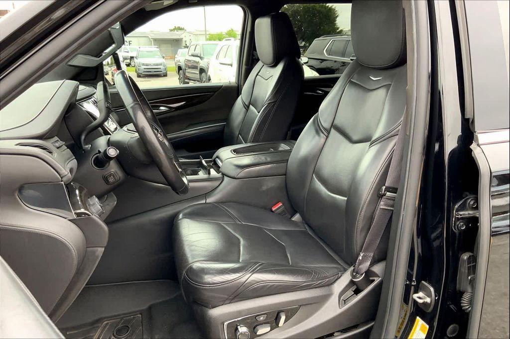used 2017 Cadillac Escalade ESV car, priced at $21,900