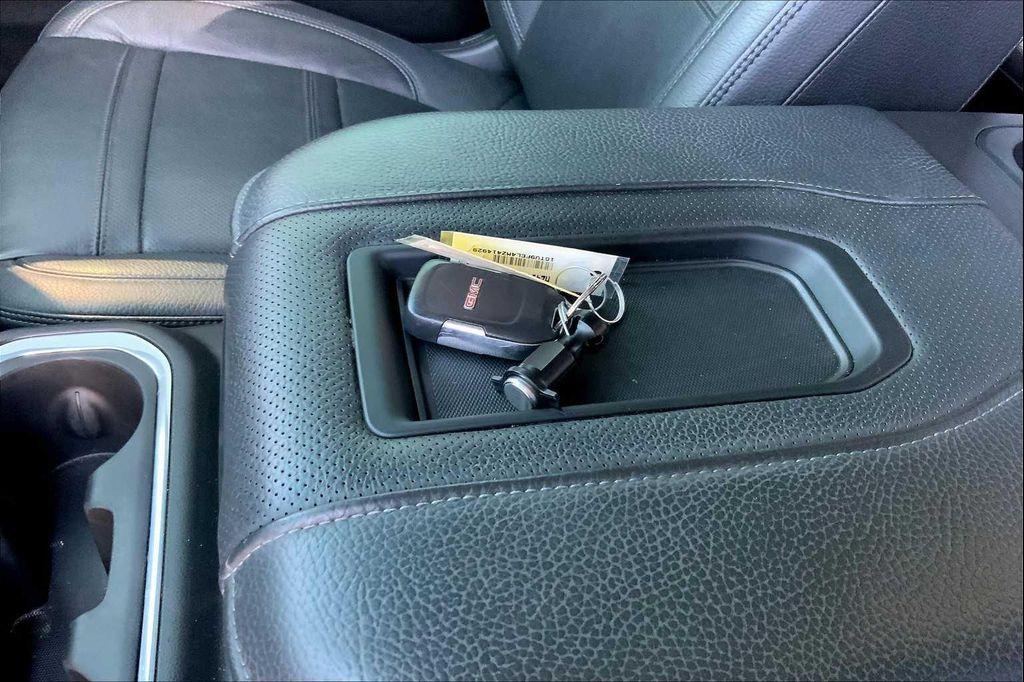 used 2021 GMC Sierra 1500 car, priced at $42,000