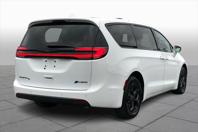 used 2022 Chrysler Pacifica Hybrid car, priced at $33,989