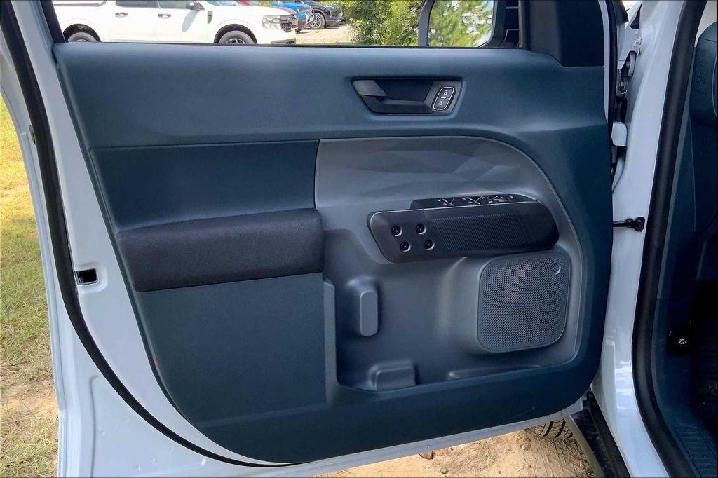 new 2025 Ford Maverick car, priced at $31,638