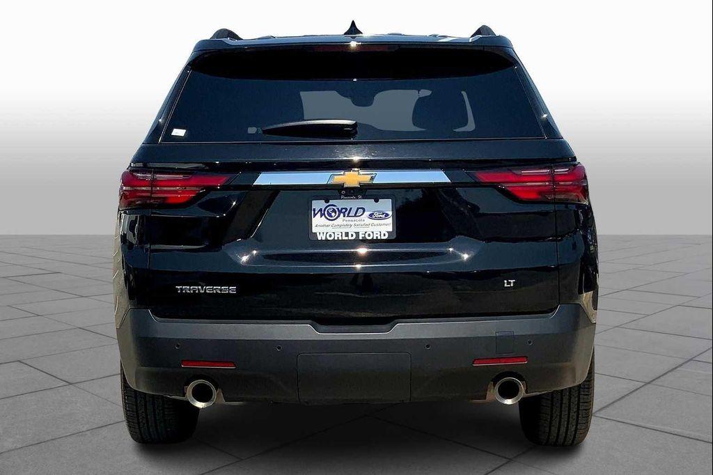 used 2022 Chevrolet Traverse car, priced at $24,200