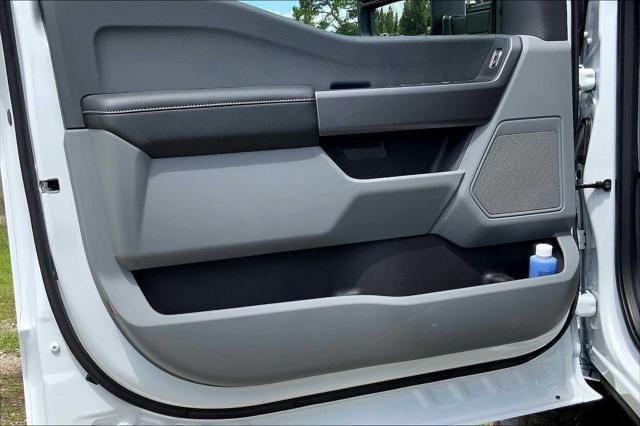 new 2025 Ford F-250 car, priced at $69,270