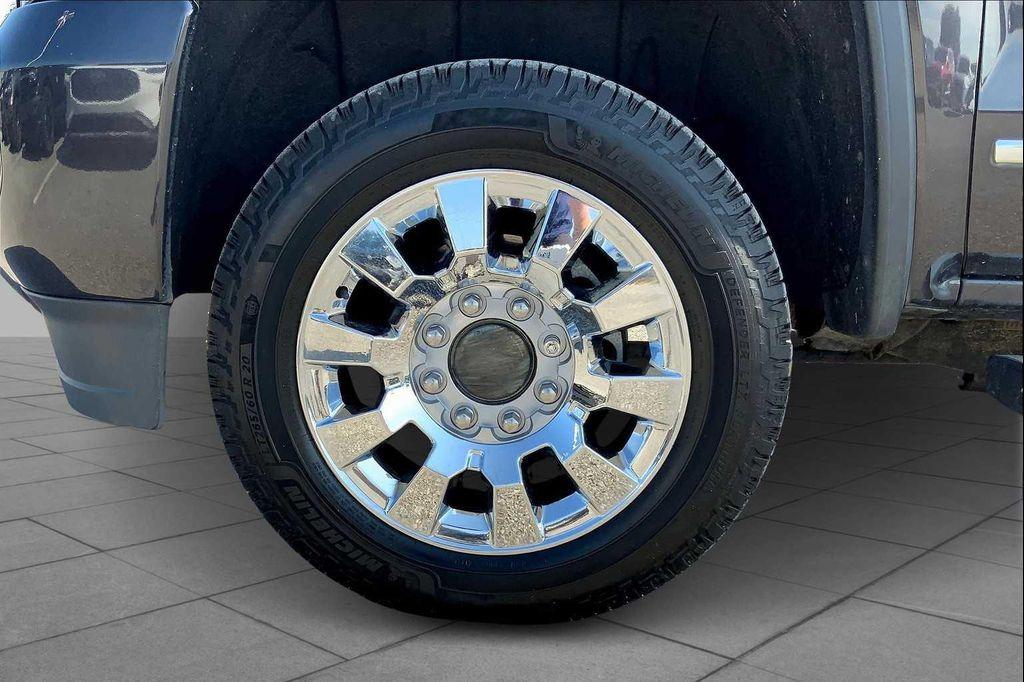 used 2015 GMC Sierra 2500 car, priced at $19,900