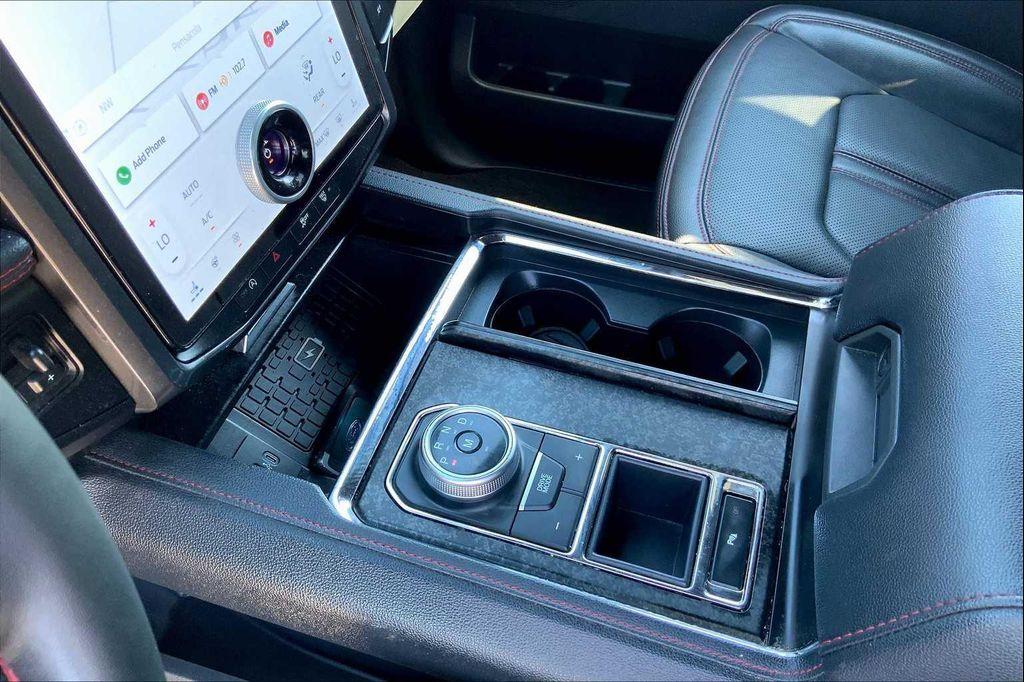 used 2024 Ford Expedition car, priced at $61,500