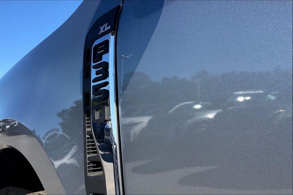 new 2024 Ford F-350 car, priced at $53,078