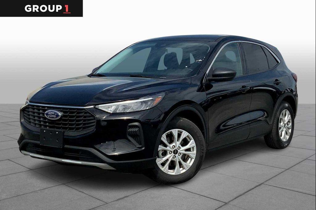 used 2023 Ford Escape car, priced at $22,300